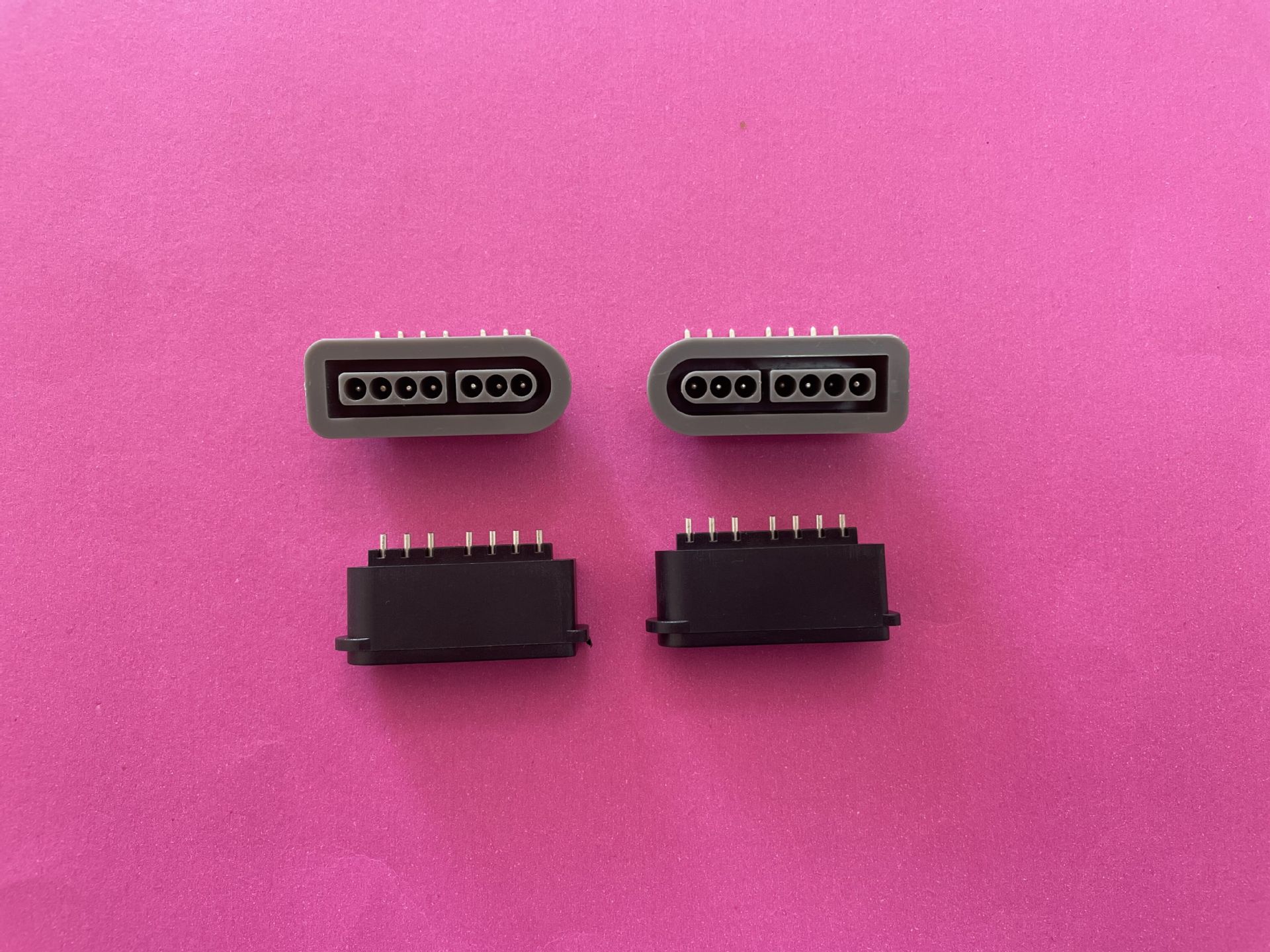 Shelly Plug - Black Color Female Plug Connector Jack