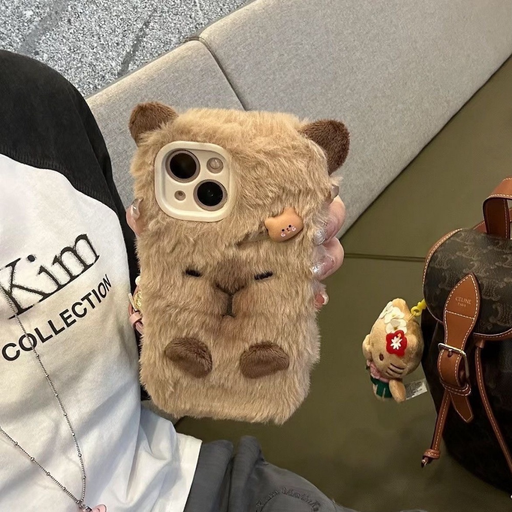 Shelly - Luxury Capybara Fluffy Fur Phone Case